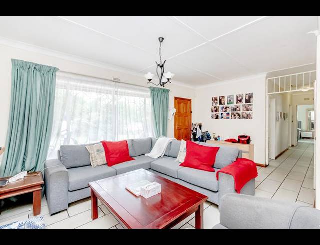 3 BEDROOM PROPERTY TO RENT IN BORDEAUX
